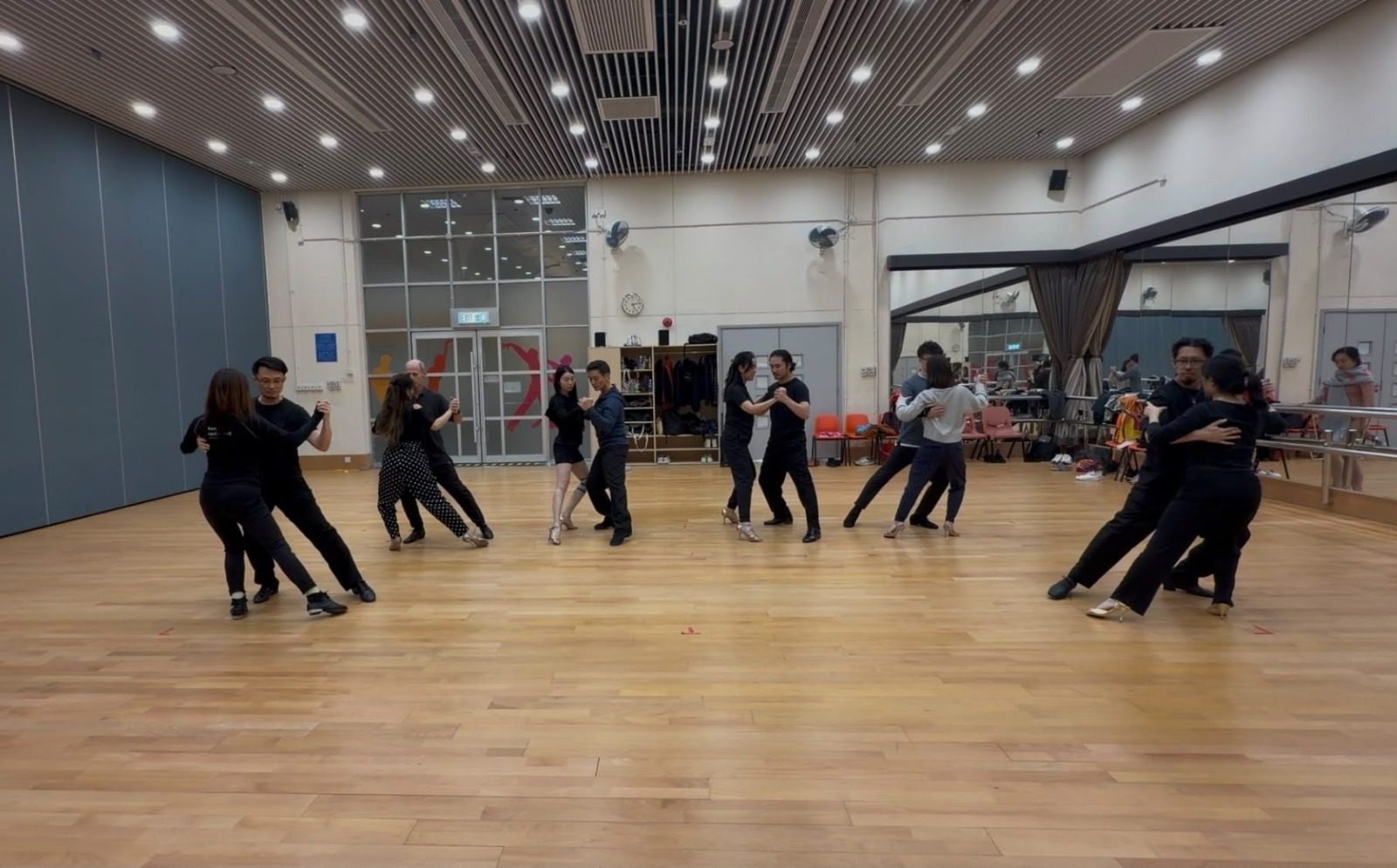 HK Tango photograph 6 of 6